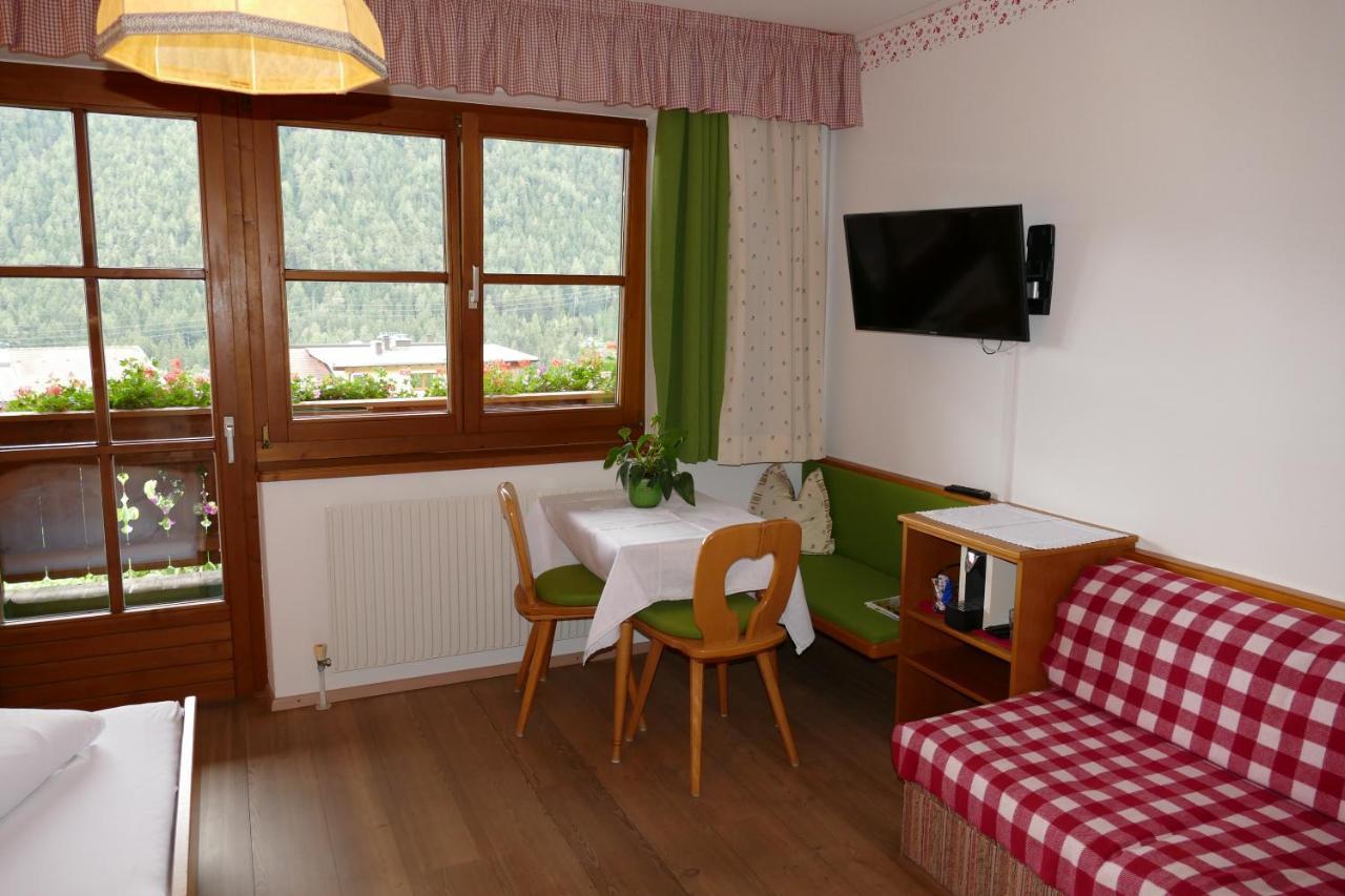 Schottenhof Fulpmes Exteriör bild
